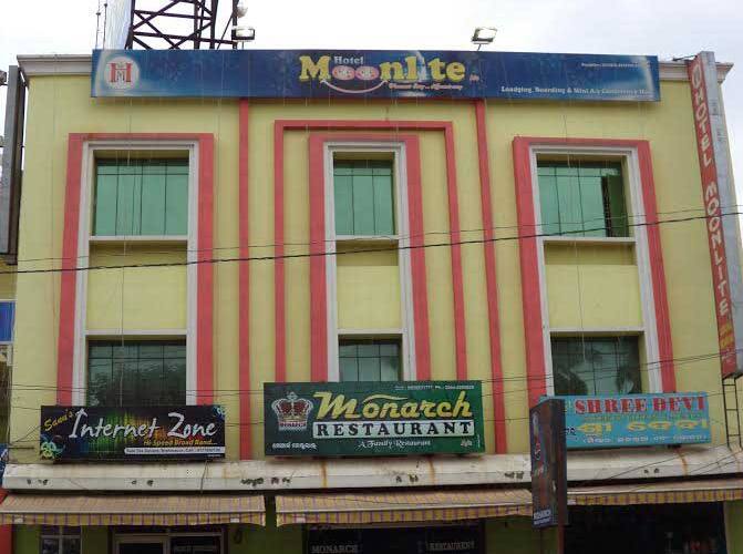Hotel Moonlite, Berhampur 1